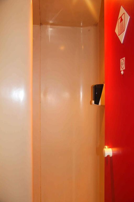 Lemon Hotel - Mery Sur Oise/Cergy Kültér fotó